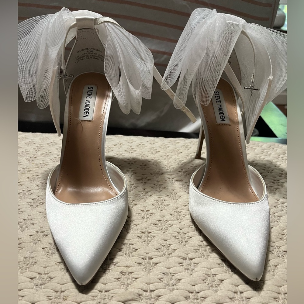 Steve Madden Valenteen White Satin